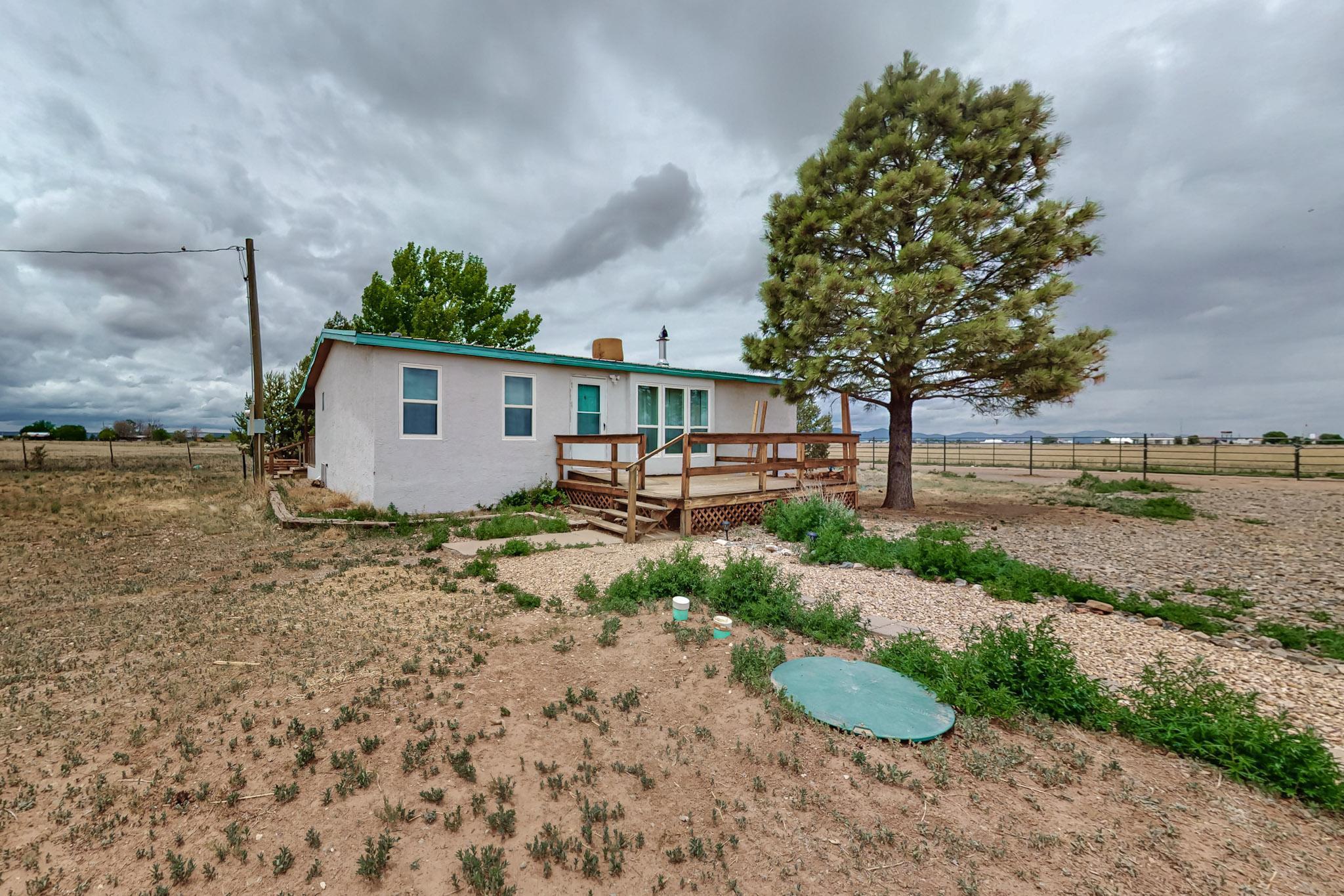 20 Keene Lane, Moriarty, New Mexico image 1