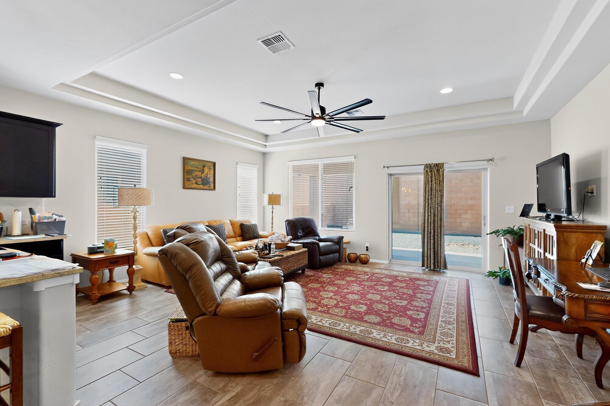 4276 CROWNED EAGLE Loop NE