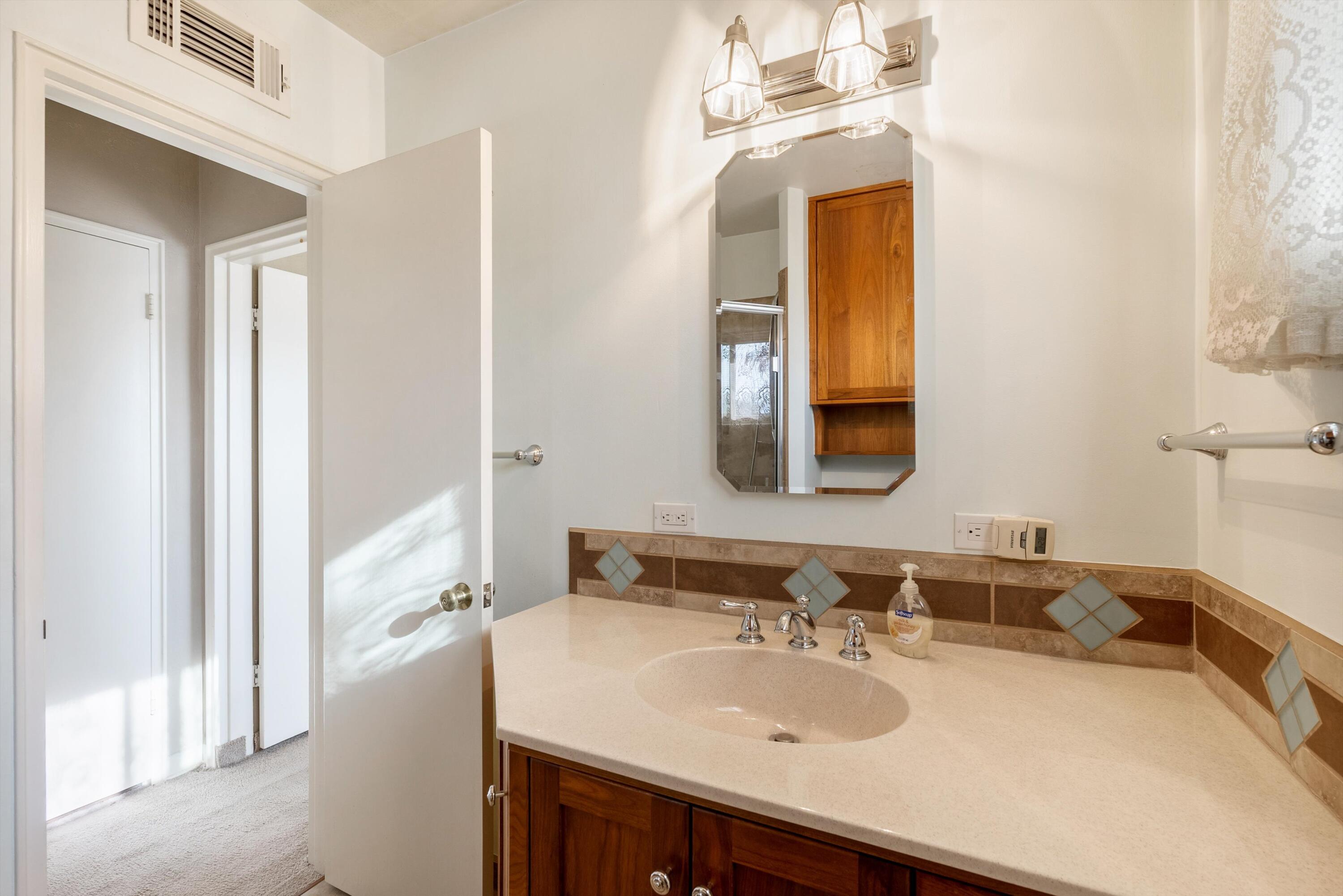 315 Aliso Drive, Albuquerque, New Mexico image 20