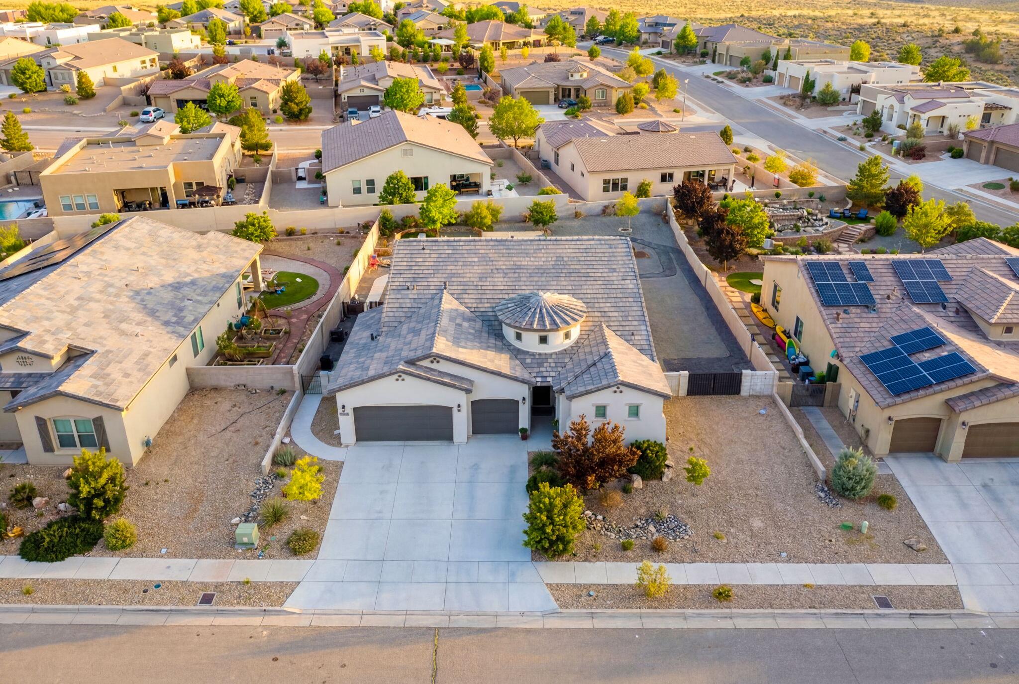 1878 Castle Peak Loop NE