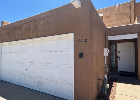 Townhouse For Rent - 12032 Copper Avenue<br/> Albuquerque, NM 87123