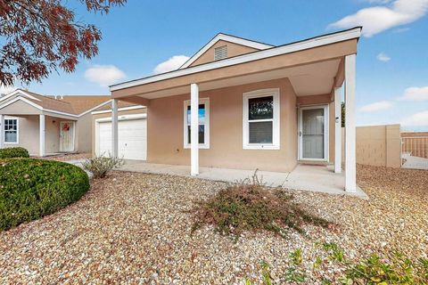 Photo of 4104 Rowe Avenue NW, Albuquerque, NM 87114 (MLS # 1095314)