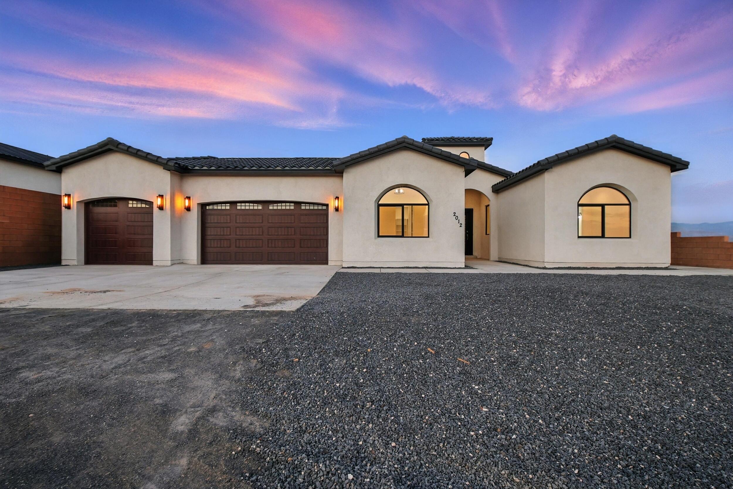 2012 Contreras Road NE