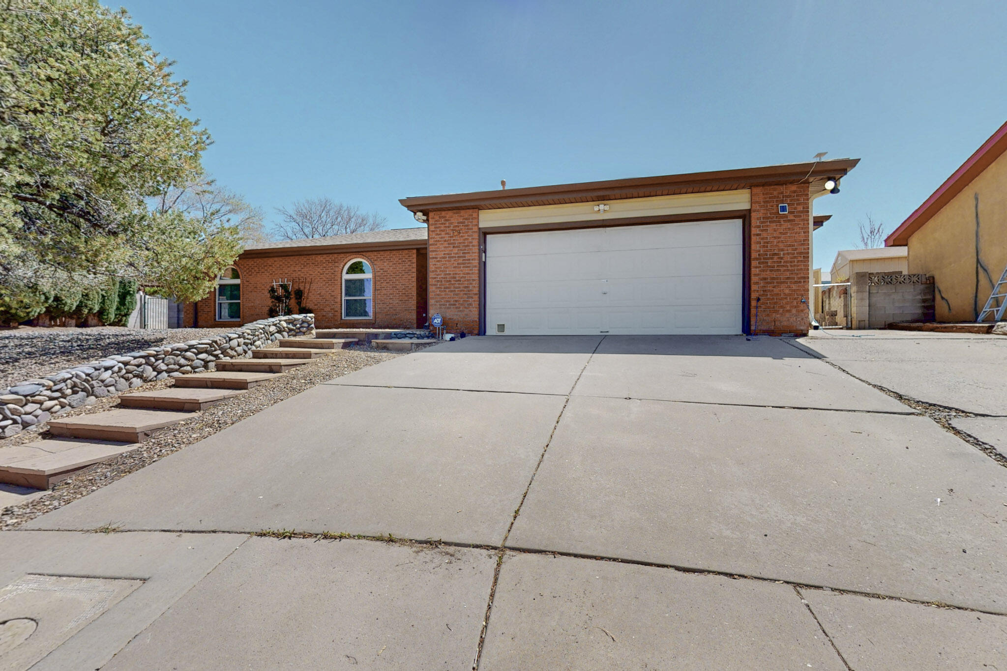 8021 Ruidoso Court, Albuquerque, New Mexico image 2