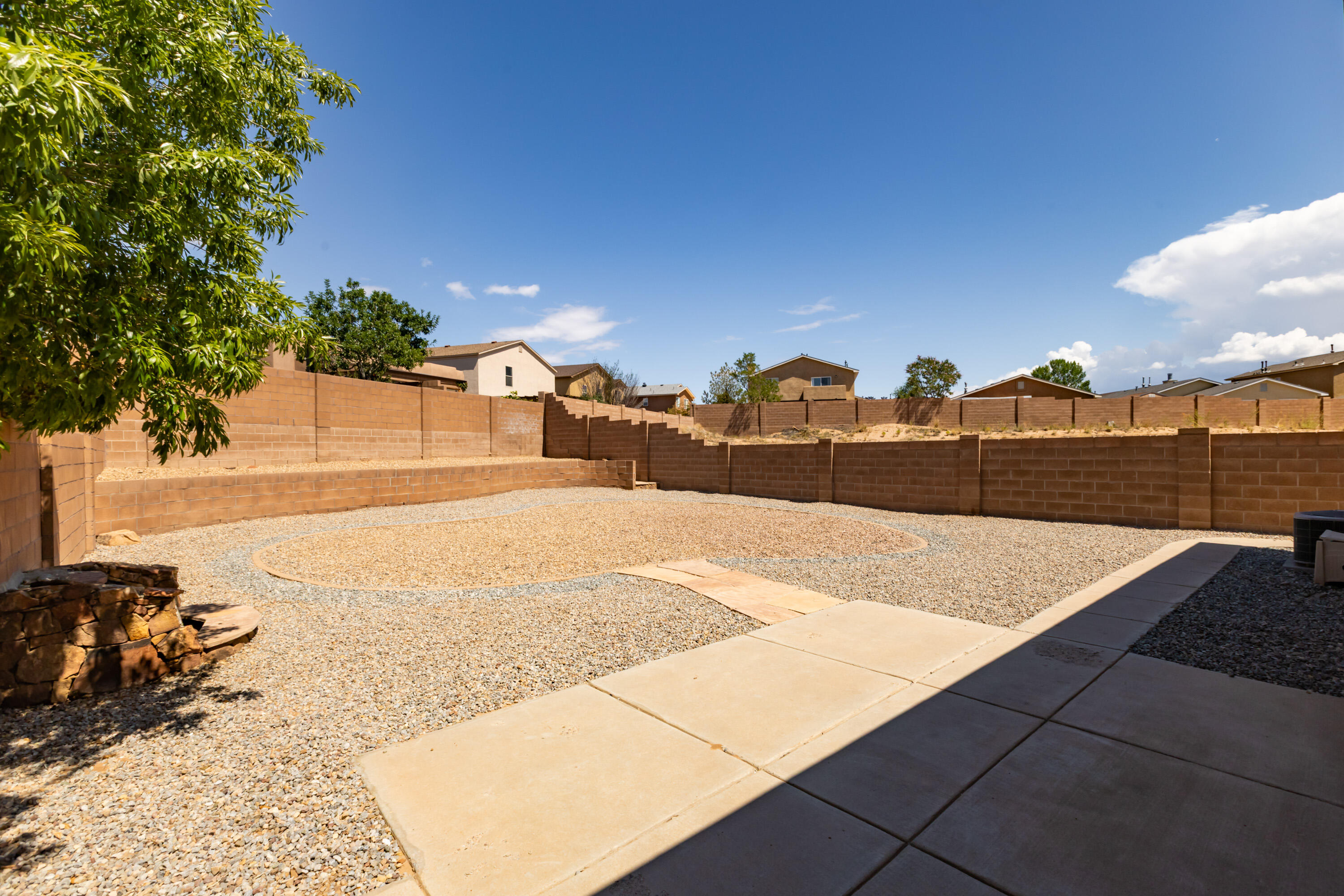 Rio Rancho, New Mexico 87144, United States, 4 Bedrooms Bedrooms, ,3 BathroomsBathrooms,Residential,Active,203250