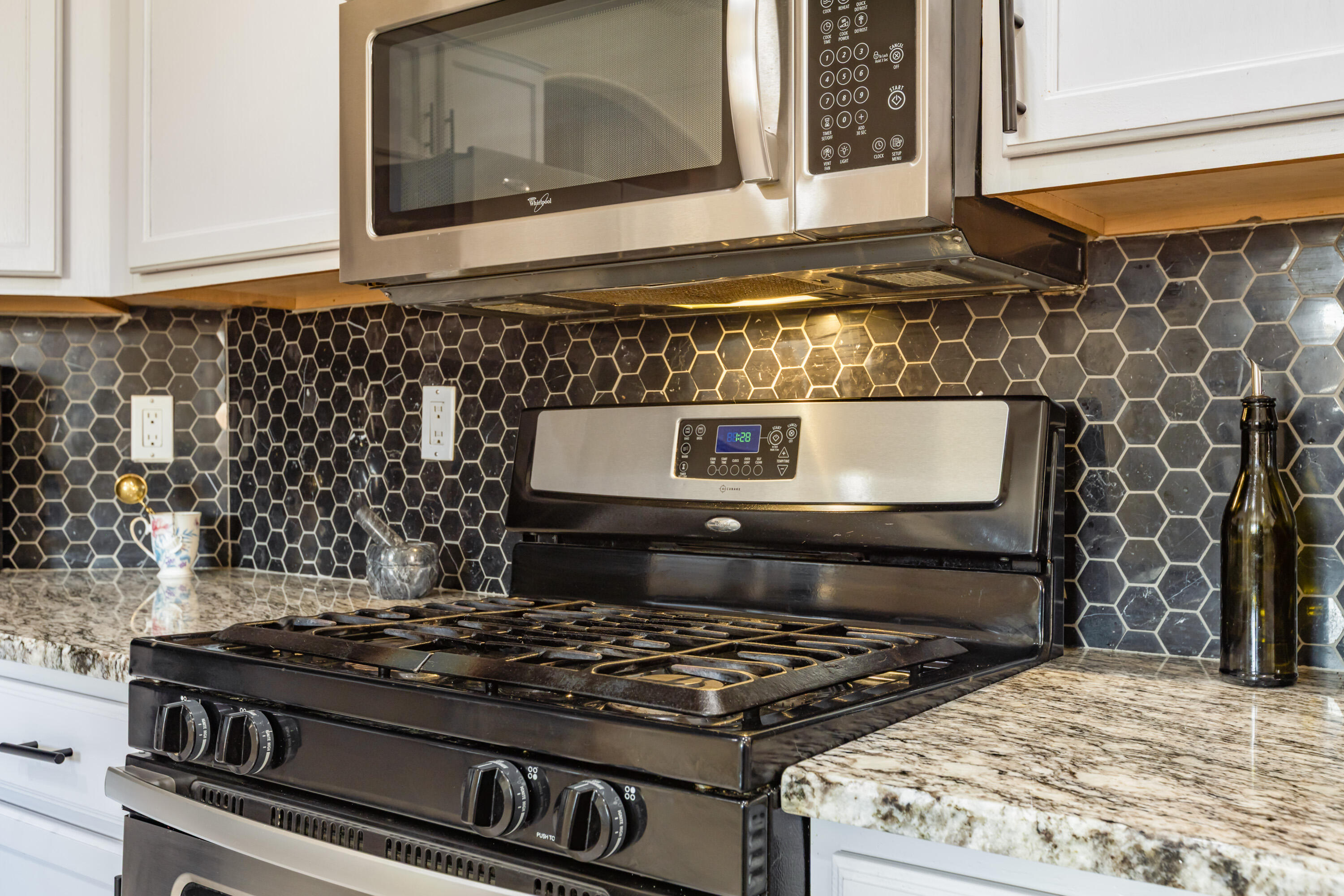 Rio Rancho, New Mexico 87144, United States, 4 Bedrooms Bedrooms, ,3 BathroomsBathrooms,Residential,Active,203250