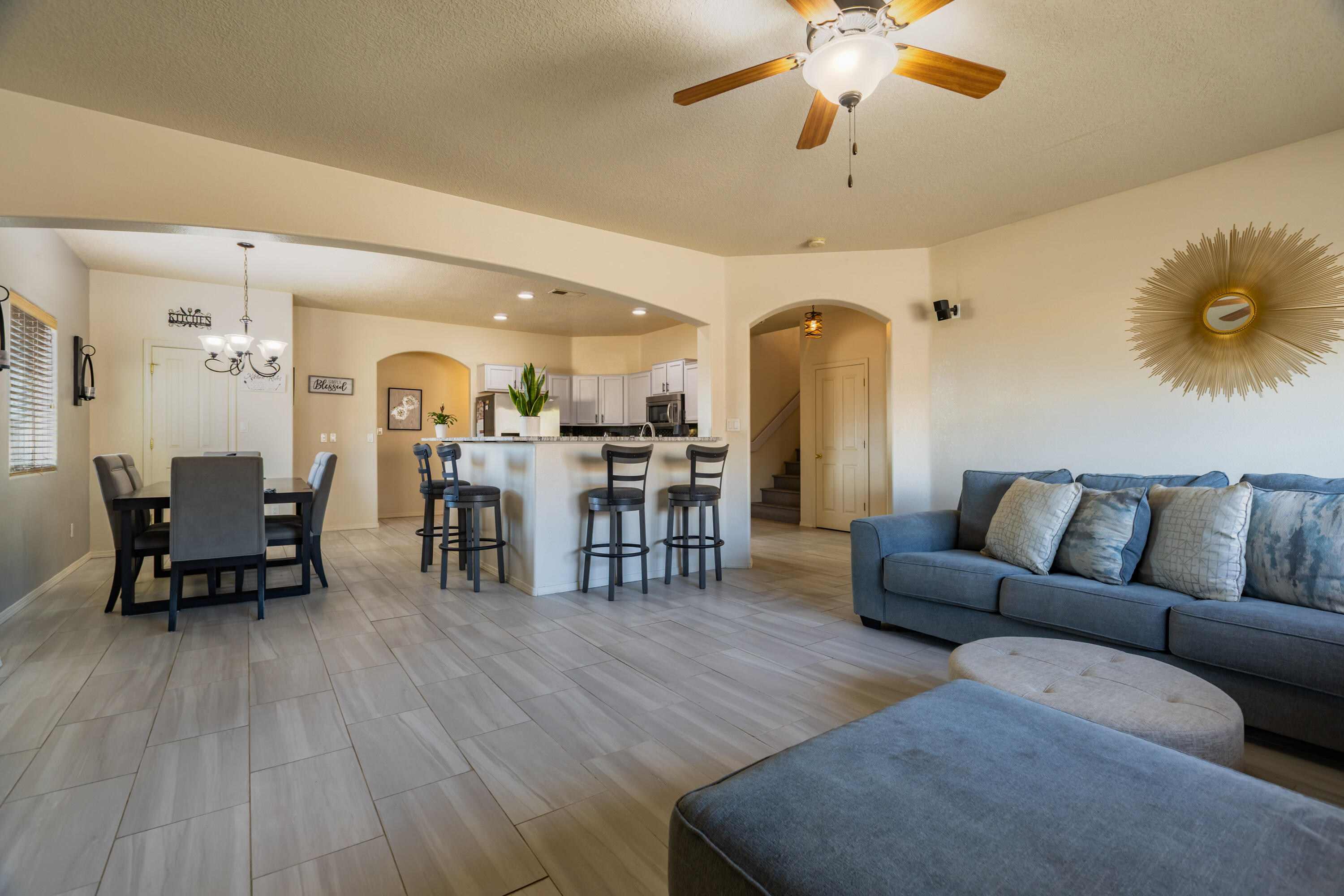 Rio Rancho, New Mexico 87144, United States, 4 Bedrooms Bedrooms, ,3 BathroomsBathrooms,Residential,Active,203250