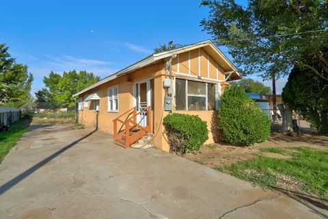 Photo of 1030 Melanie Lane, Belen, NM 87002 (MLS # 1093397)