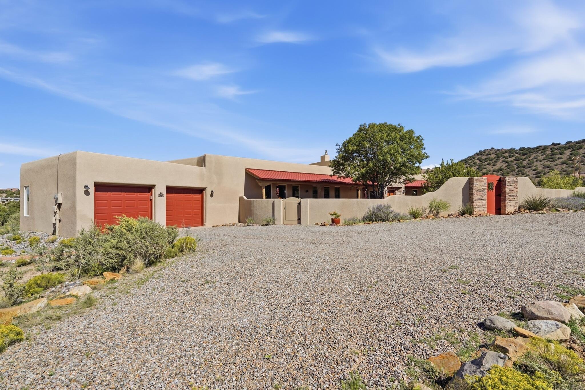 10 Las Brisas Lane