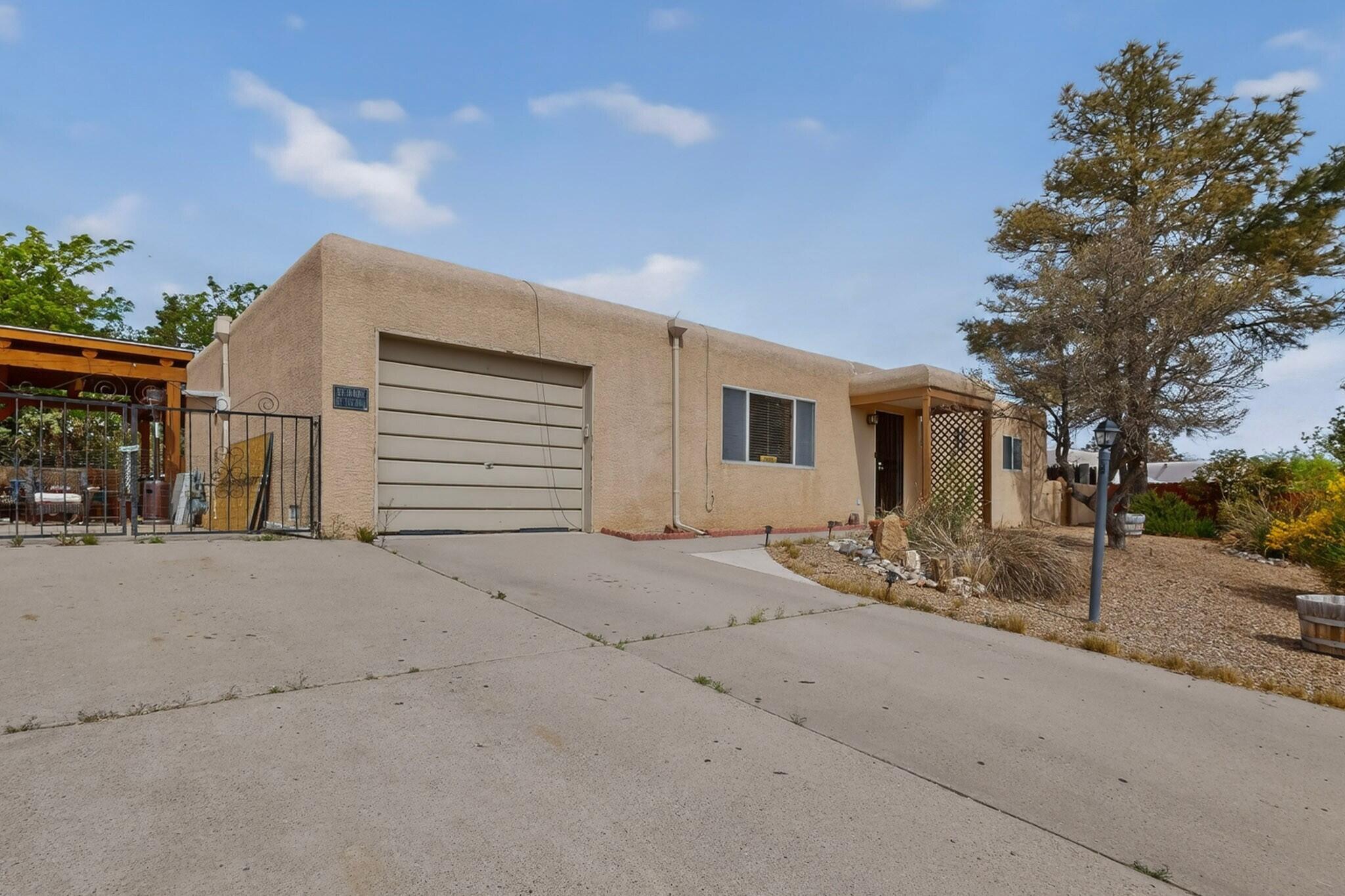 803 Gral Trevino Drive SE