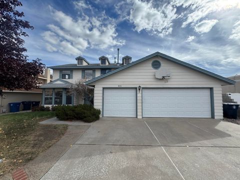 Photo of 5030 Cordoniz Street NW, Albuquerque, NM 87120 (MLS # 1094656)