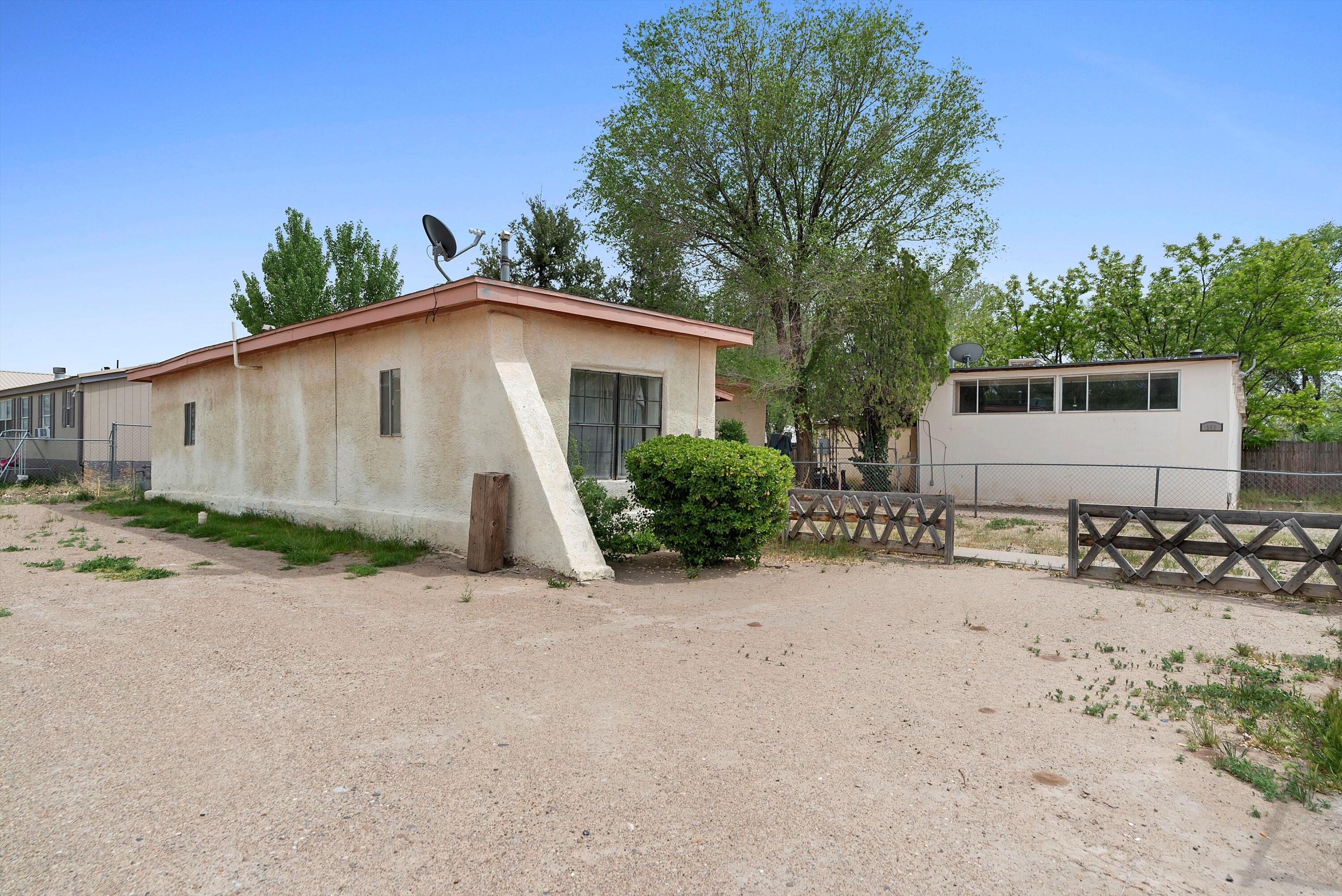 253 & 259 Gonzales Lane, Los Lunas, New Mexico image 3