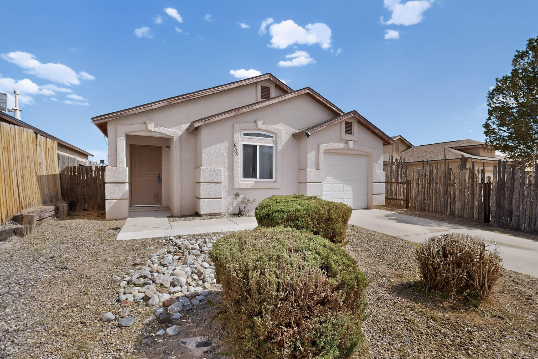 1632 Fox Hill Place SW