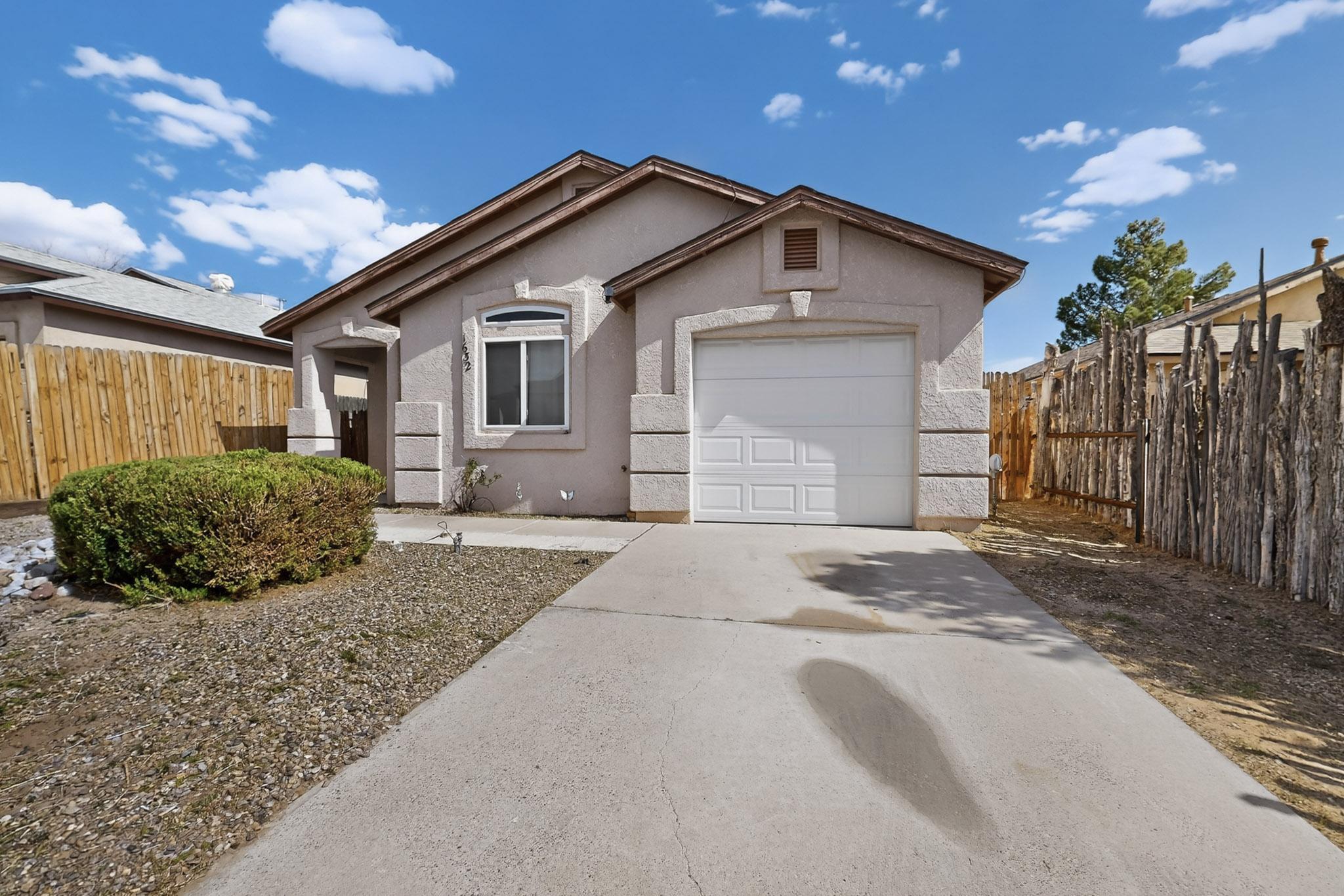1632 Fox Hill Place SW