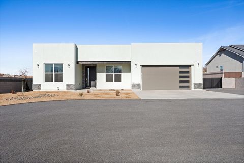 Photo of 1521 MONTERREY Road NE, Rio Rancho, NM 87144 (MLS # 1097540)