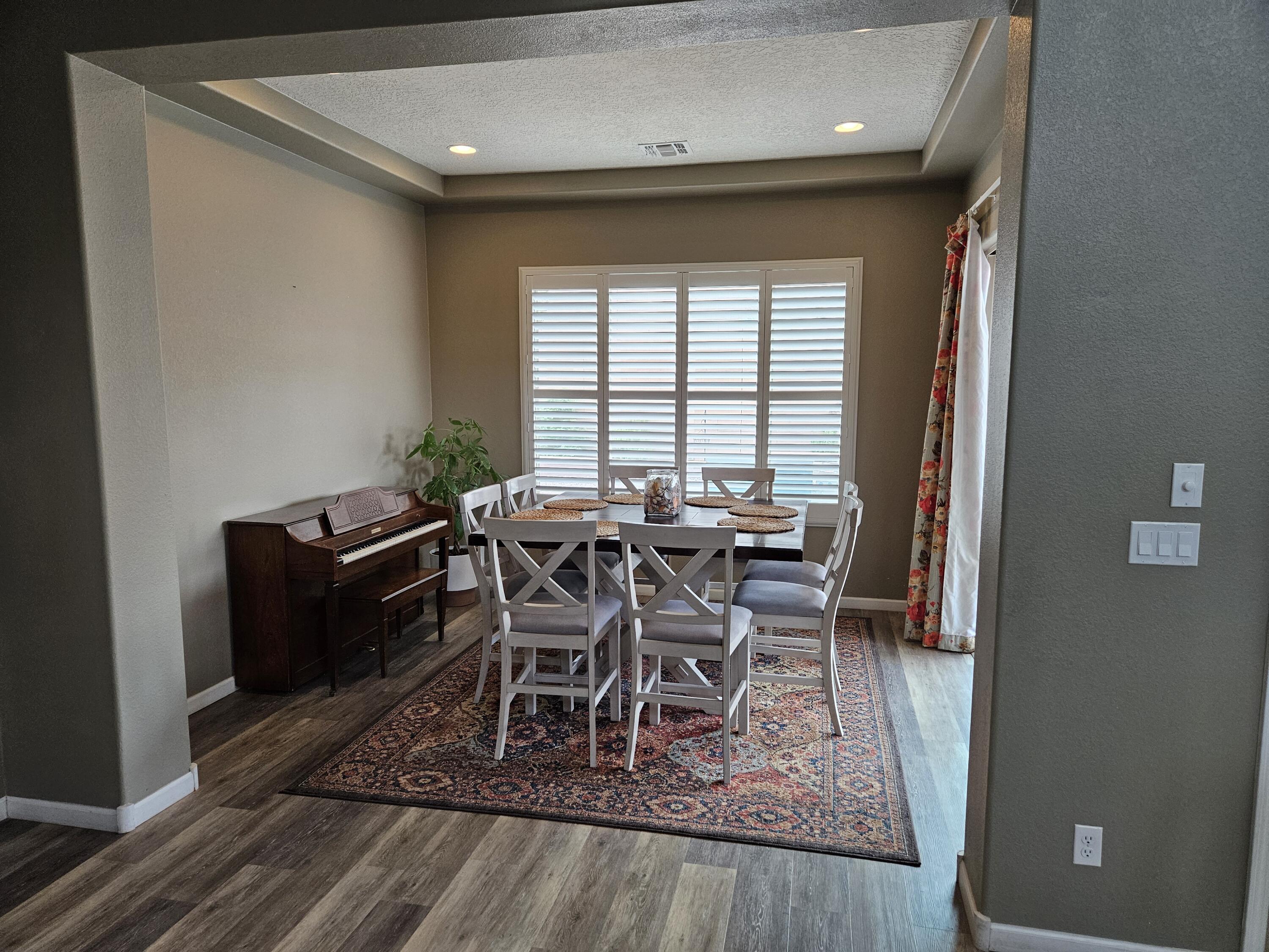 4118 Pico Norte Lane NE