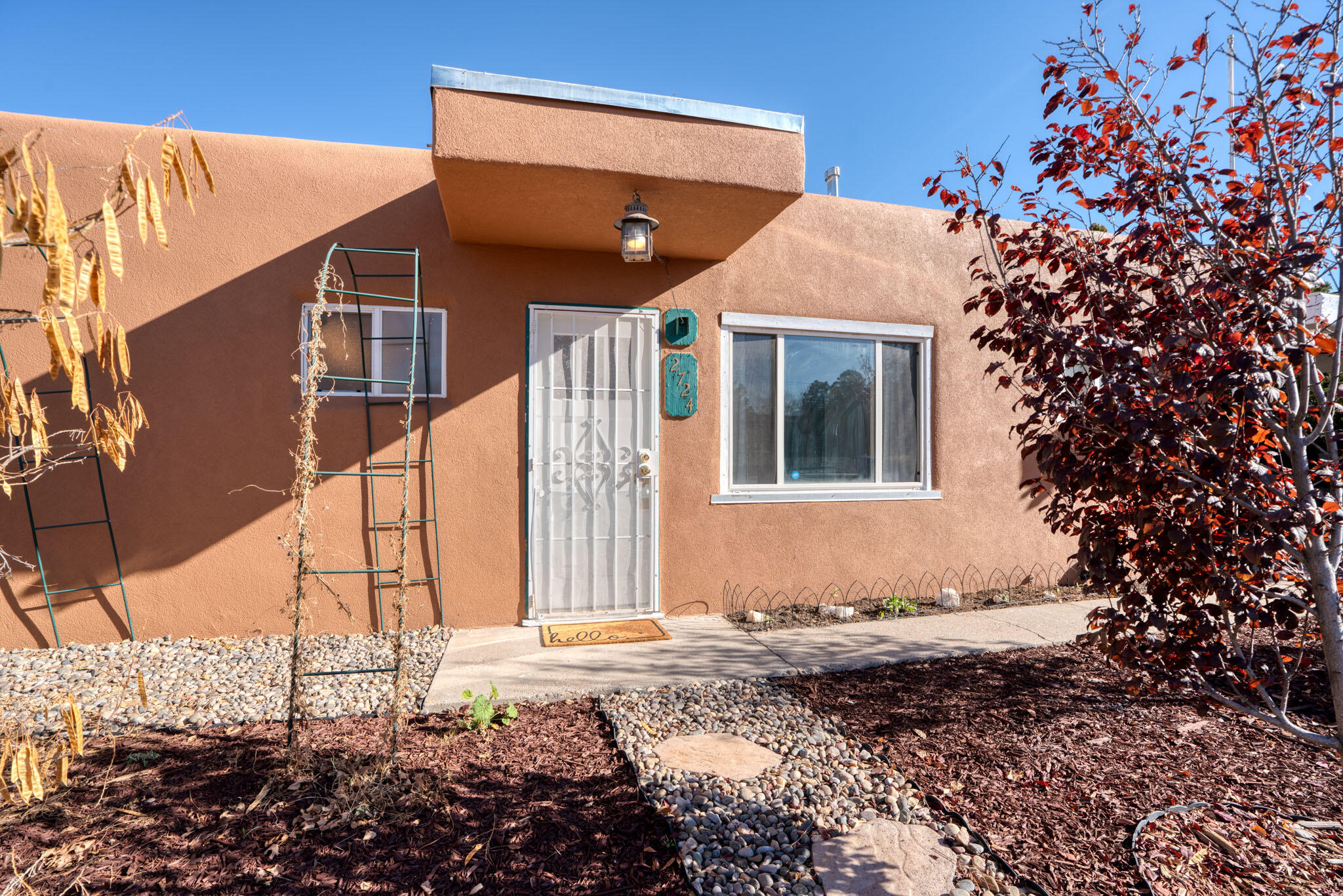 2724 Graceland Drive NE