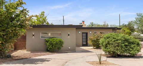Photo of 4518 Mountain Road NE, Albuquerque, NM 87110 (MLS # 1102472)