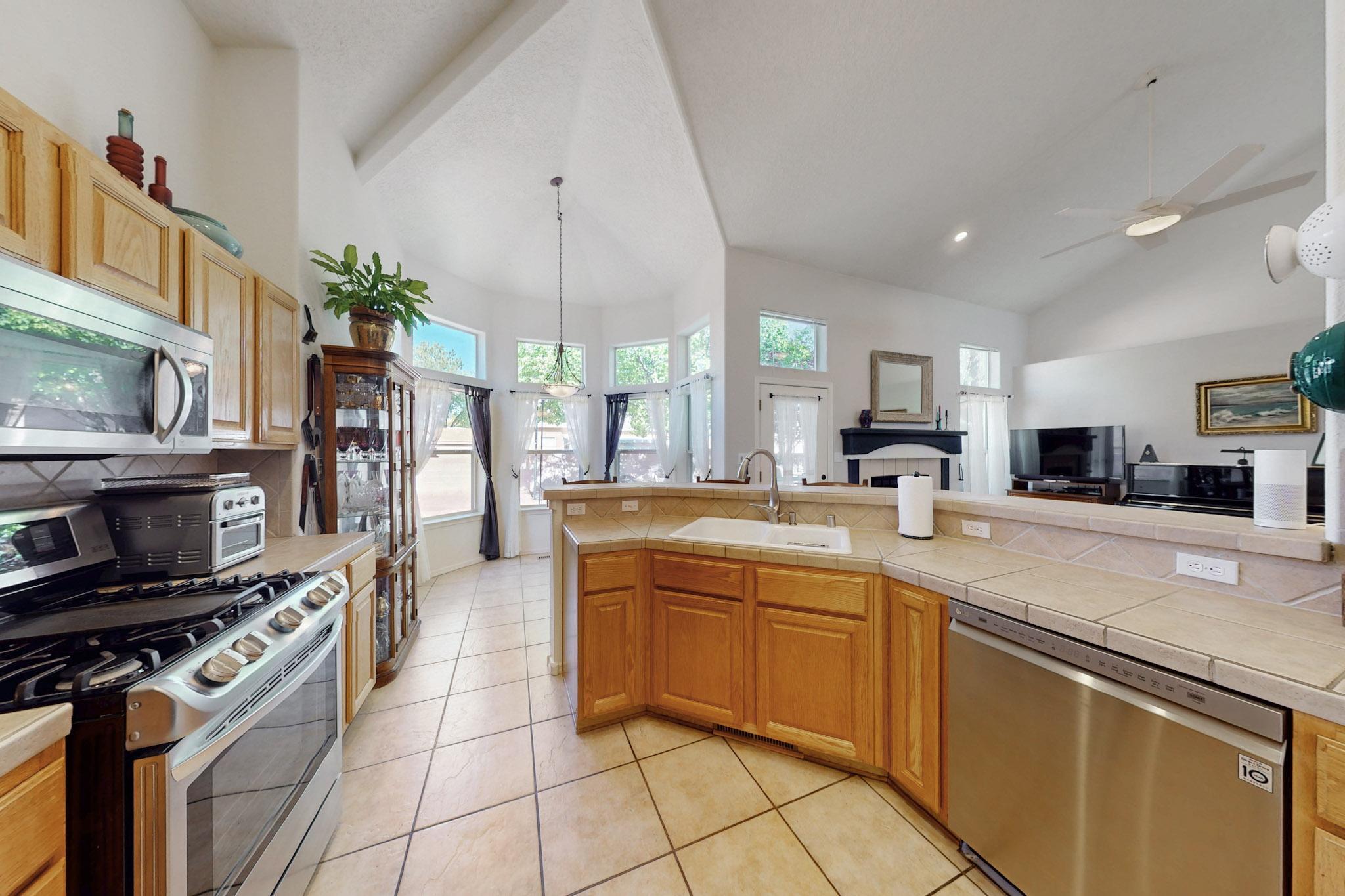 8108 Rancho Viejo Court, Albuquerque, New Mexico image 15