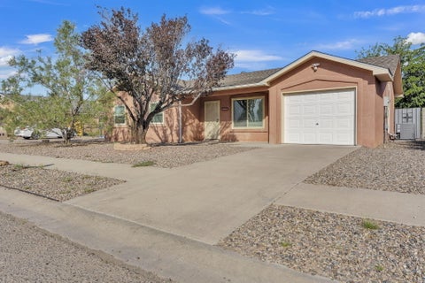 Homes For Sale - 215 Loma Verde Drive<br/> Valencia County, Rio Communities, NM 87002