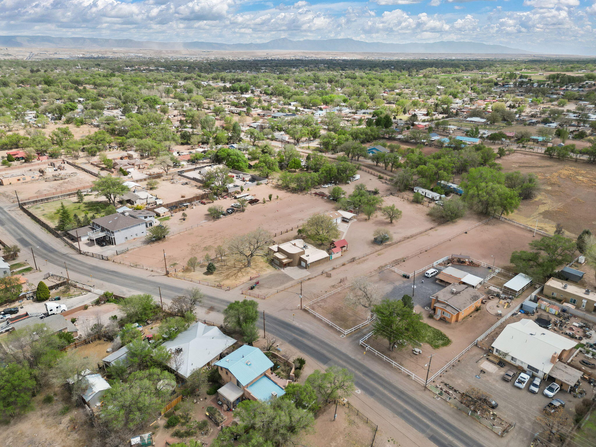 2918 Blake Road, Albuquerque, New Mexico image 40
