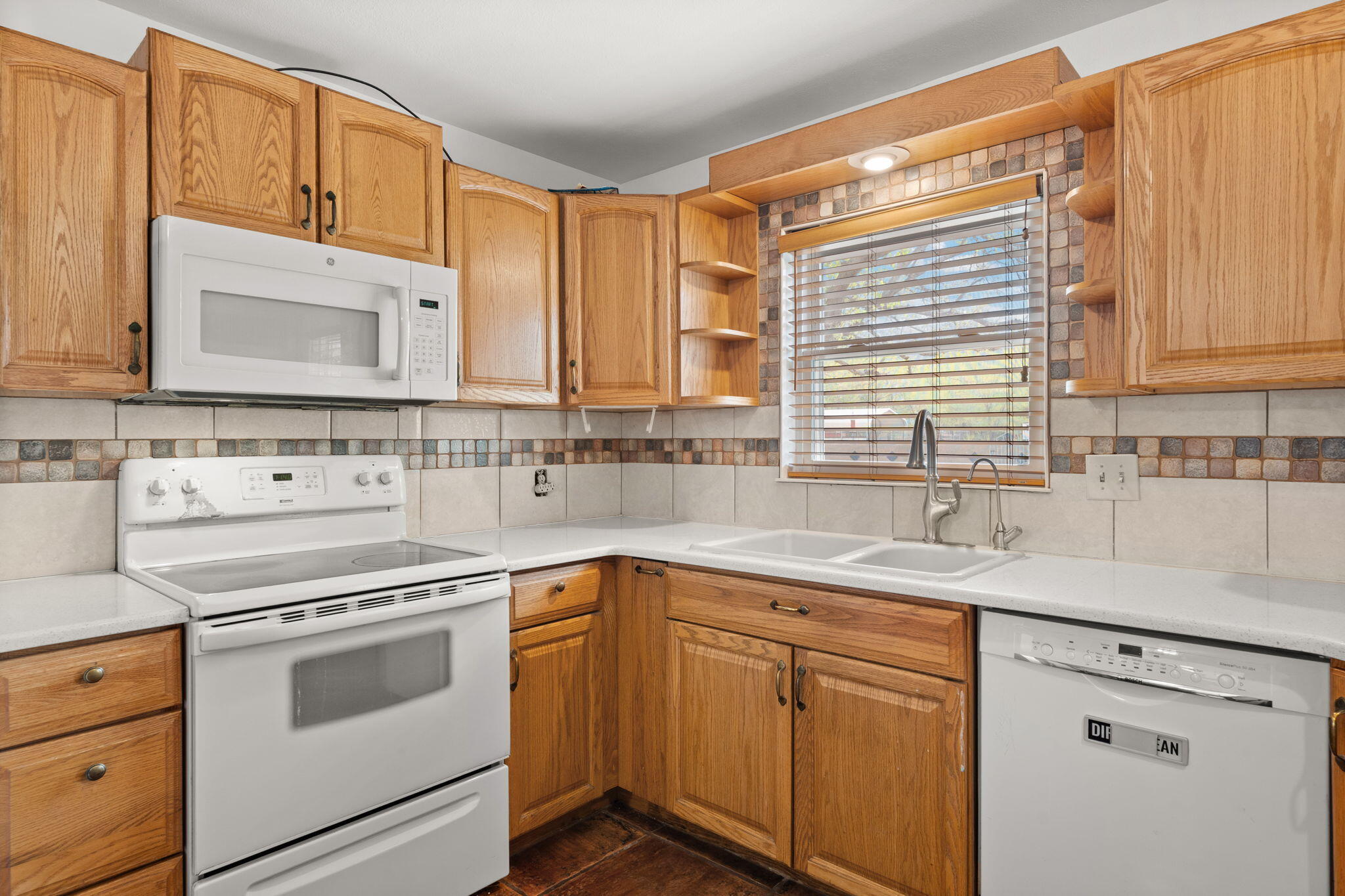 2918 Blake Road, Albuquerque, New Mexico image 12