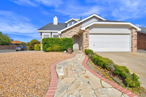 Photo of 4725 Snapdragon Road NW, Albuquerque, NM 87120 (MLS # 1113129)