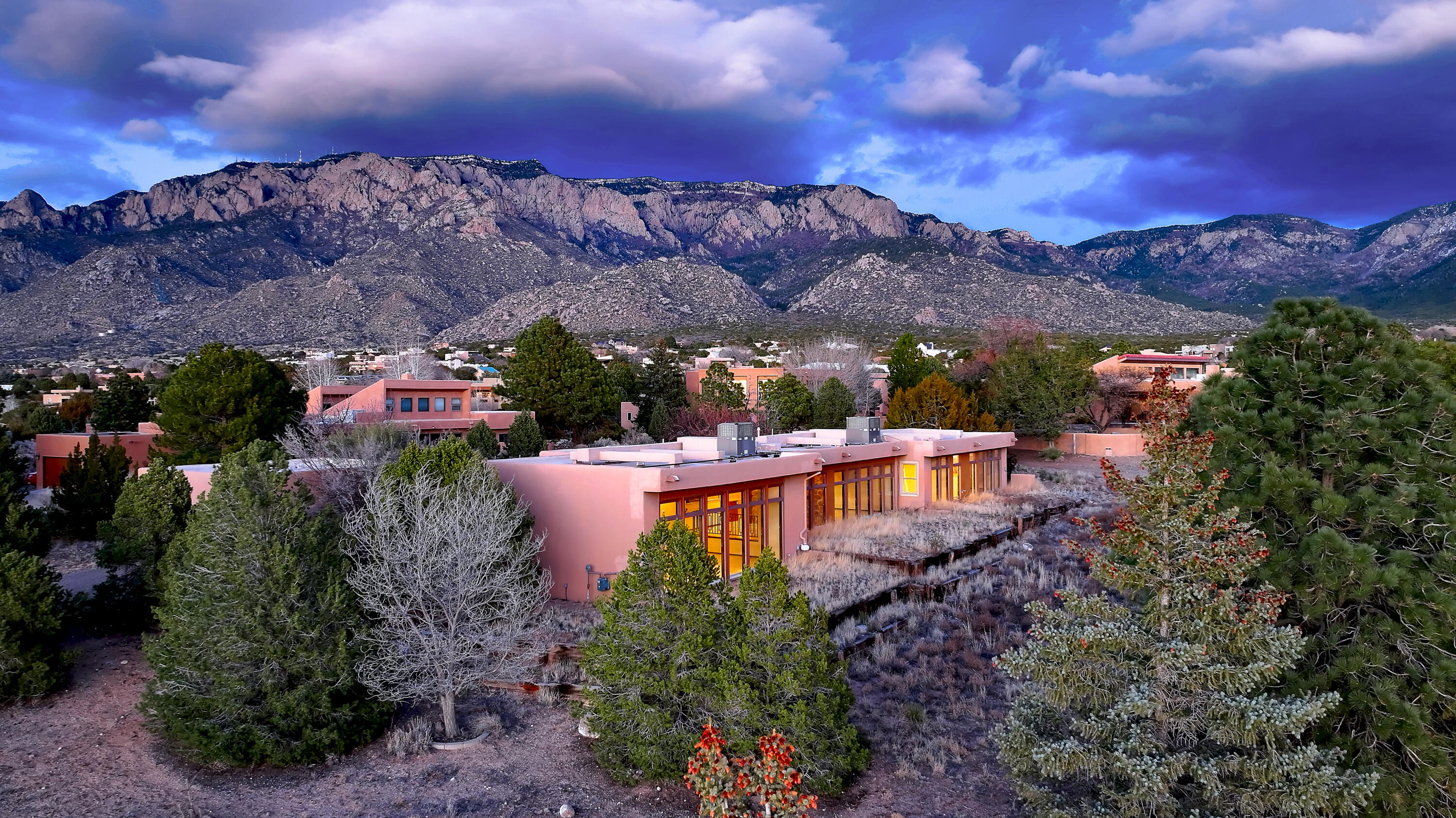 1180 Laurel Place NE