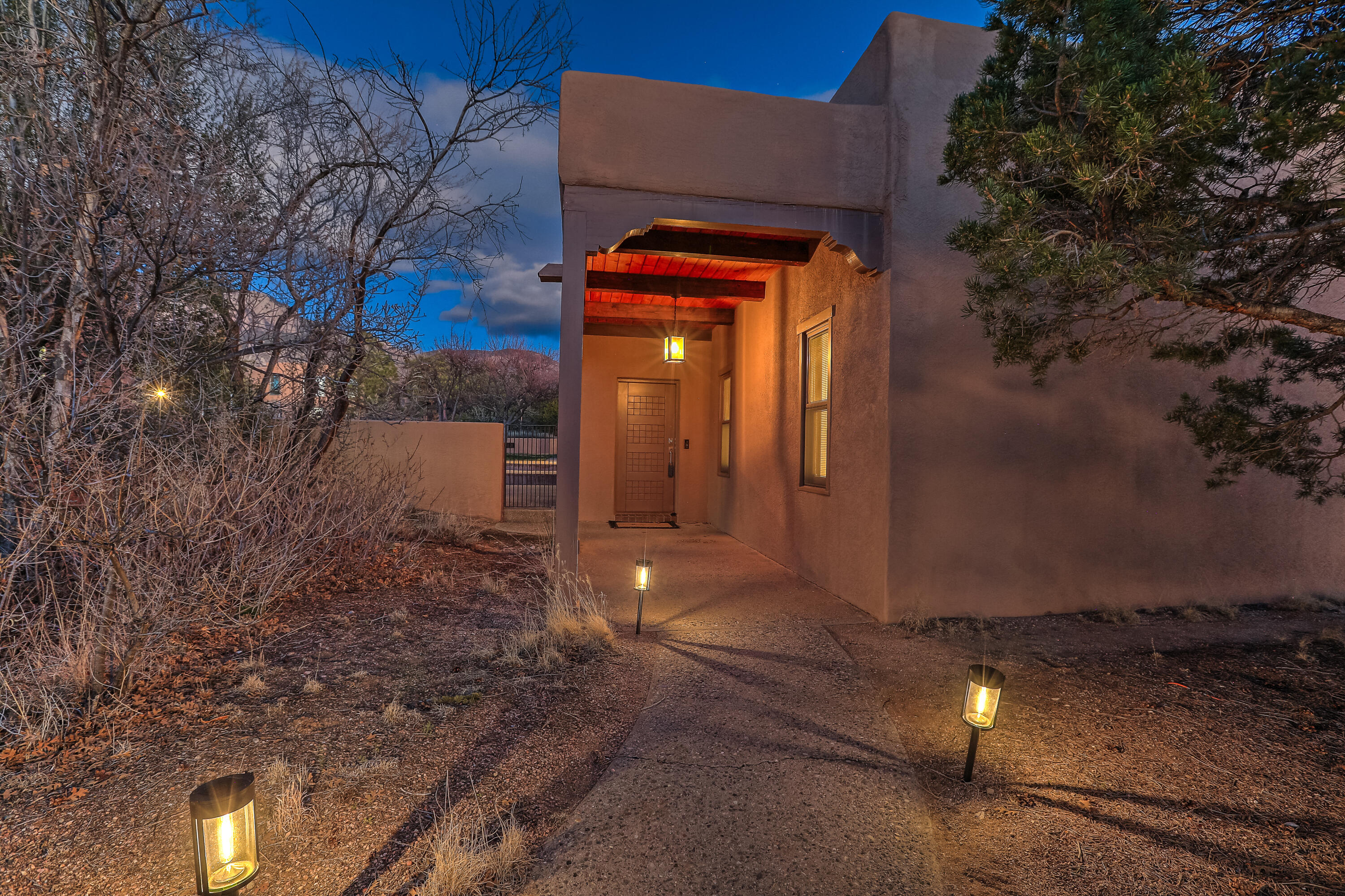 1180 Laurel Place NE