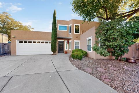 2518 THOMPSON Loop NW Albuquerque NM 87104