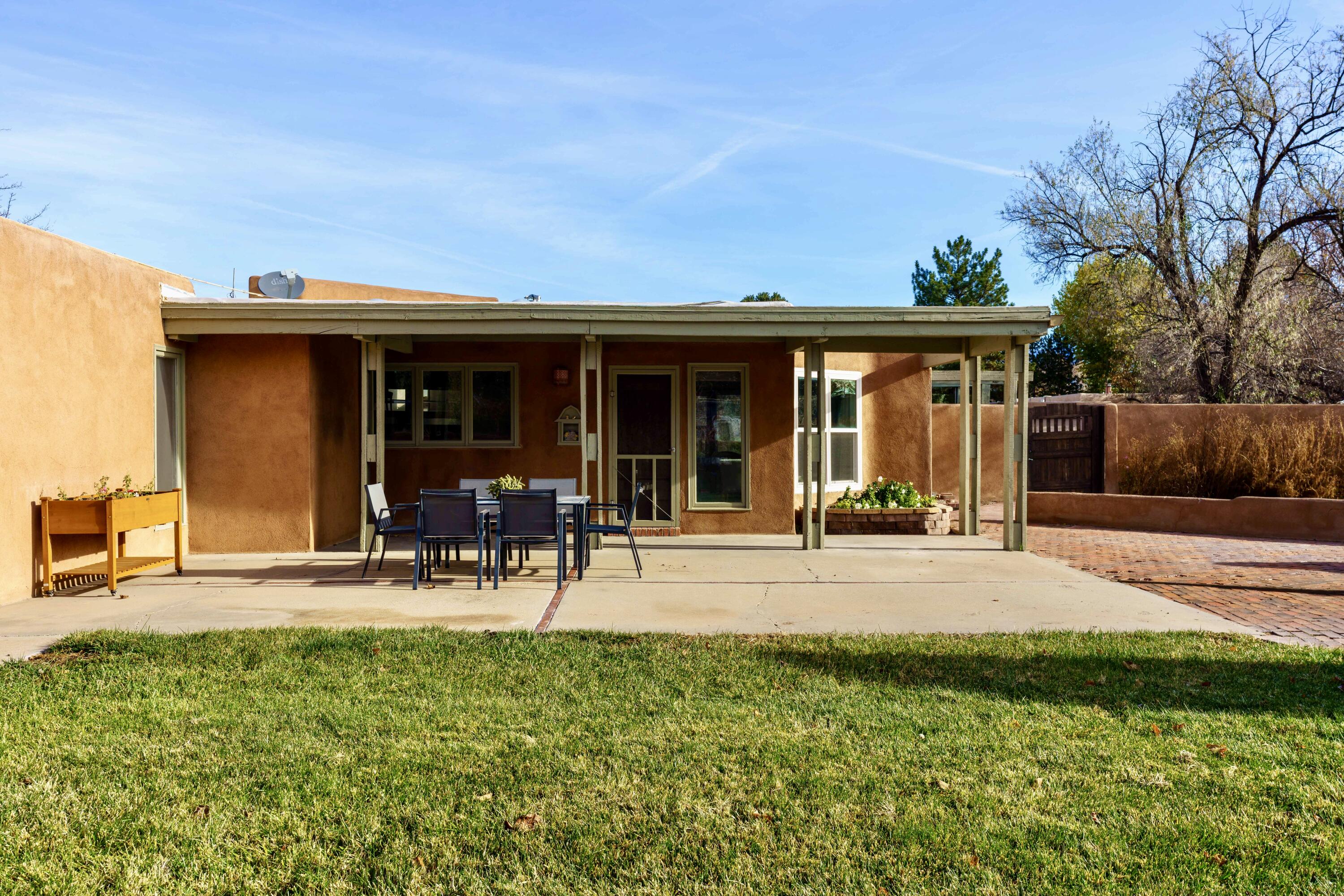 4000 Ivy Lawn Court NW