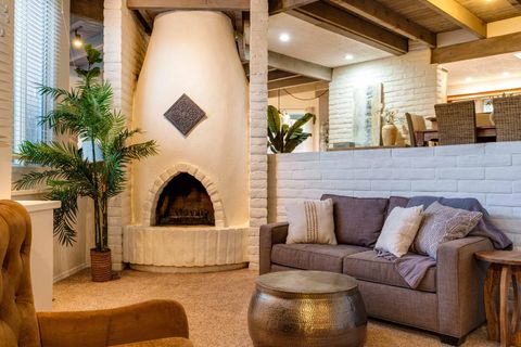 Photo of 4000 Ivy Lawn Court NW, Albuquerque, NM 87107 (MLS # 1099108)