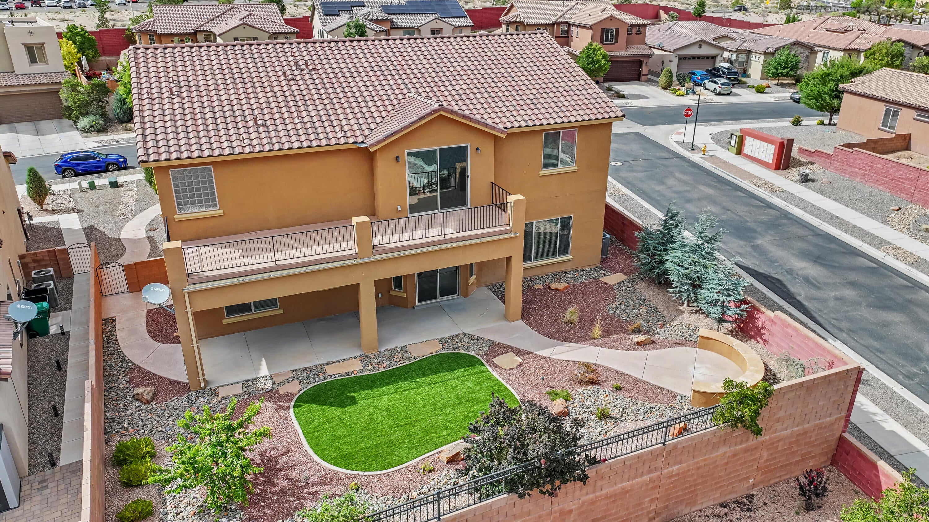 848 Mesa Roja Trail NE