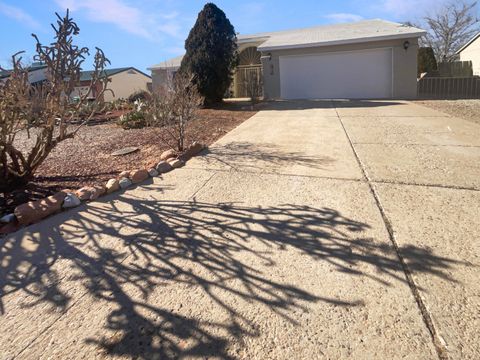 Photo of 1725 Allegheny Drive NE, Rio Rancho, NM 87144 (MLS # 1096389)