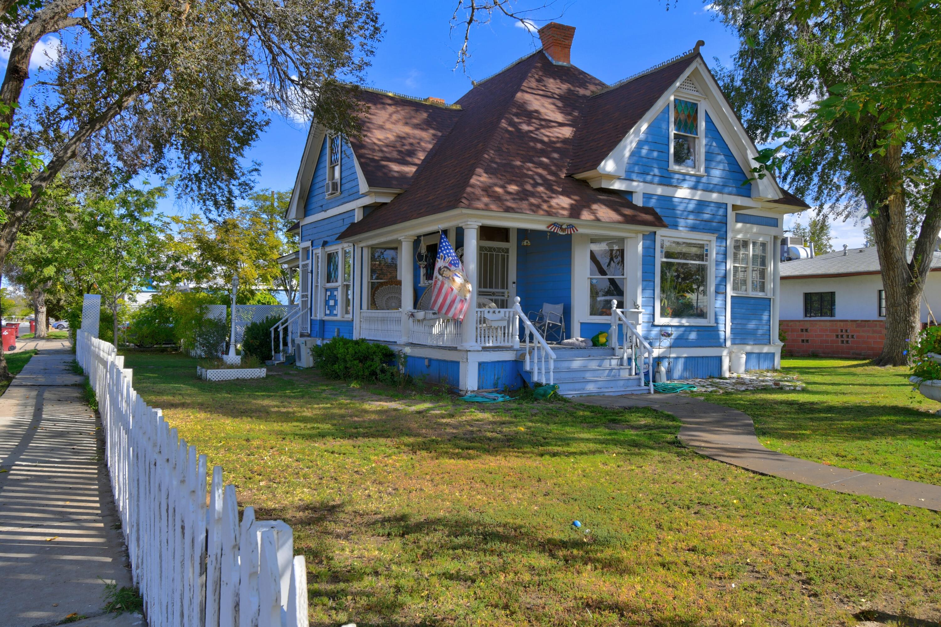 422 Dalies Avenue