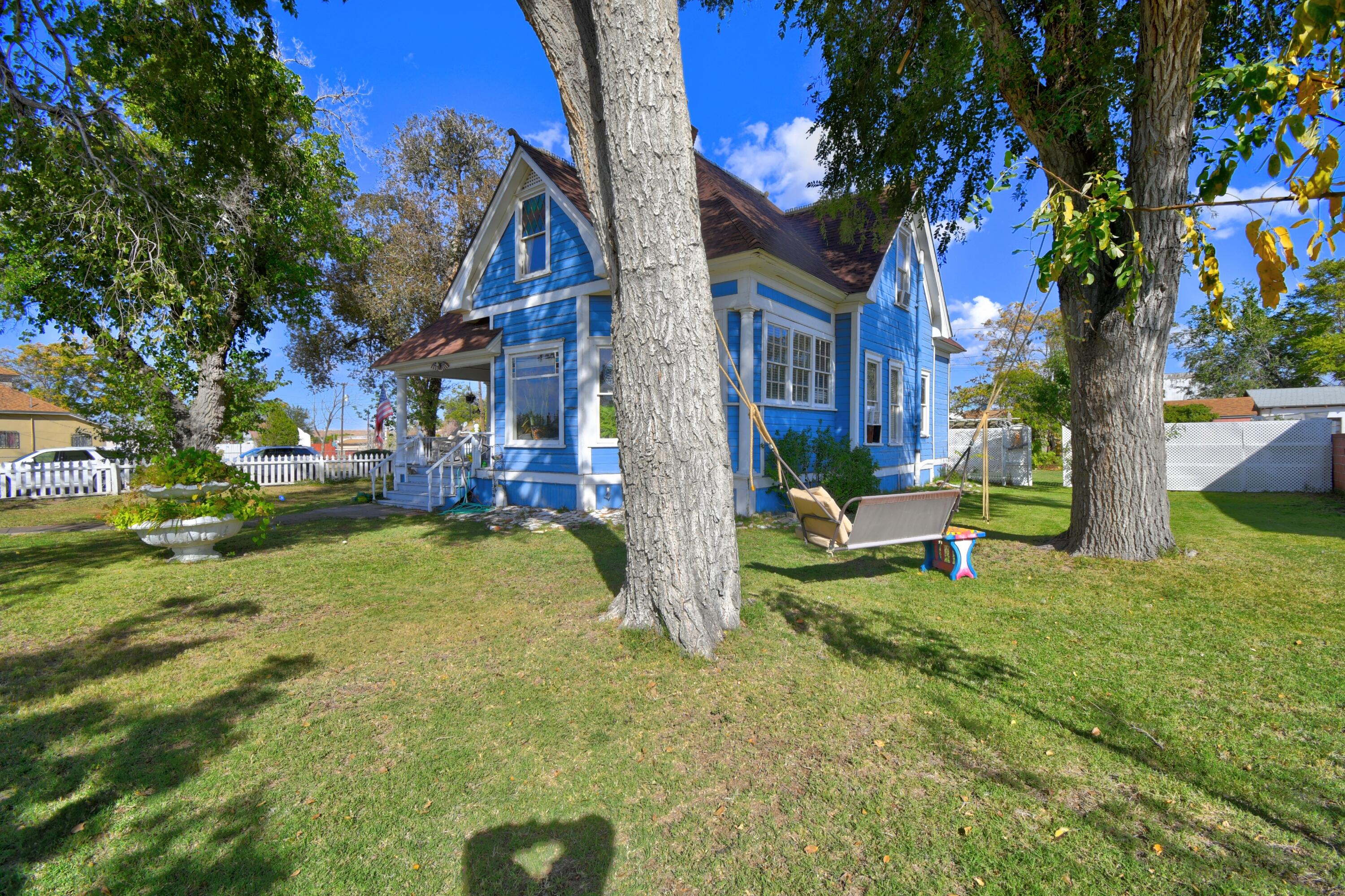422 Dalies Avenue