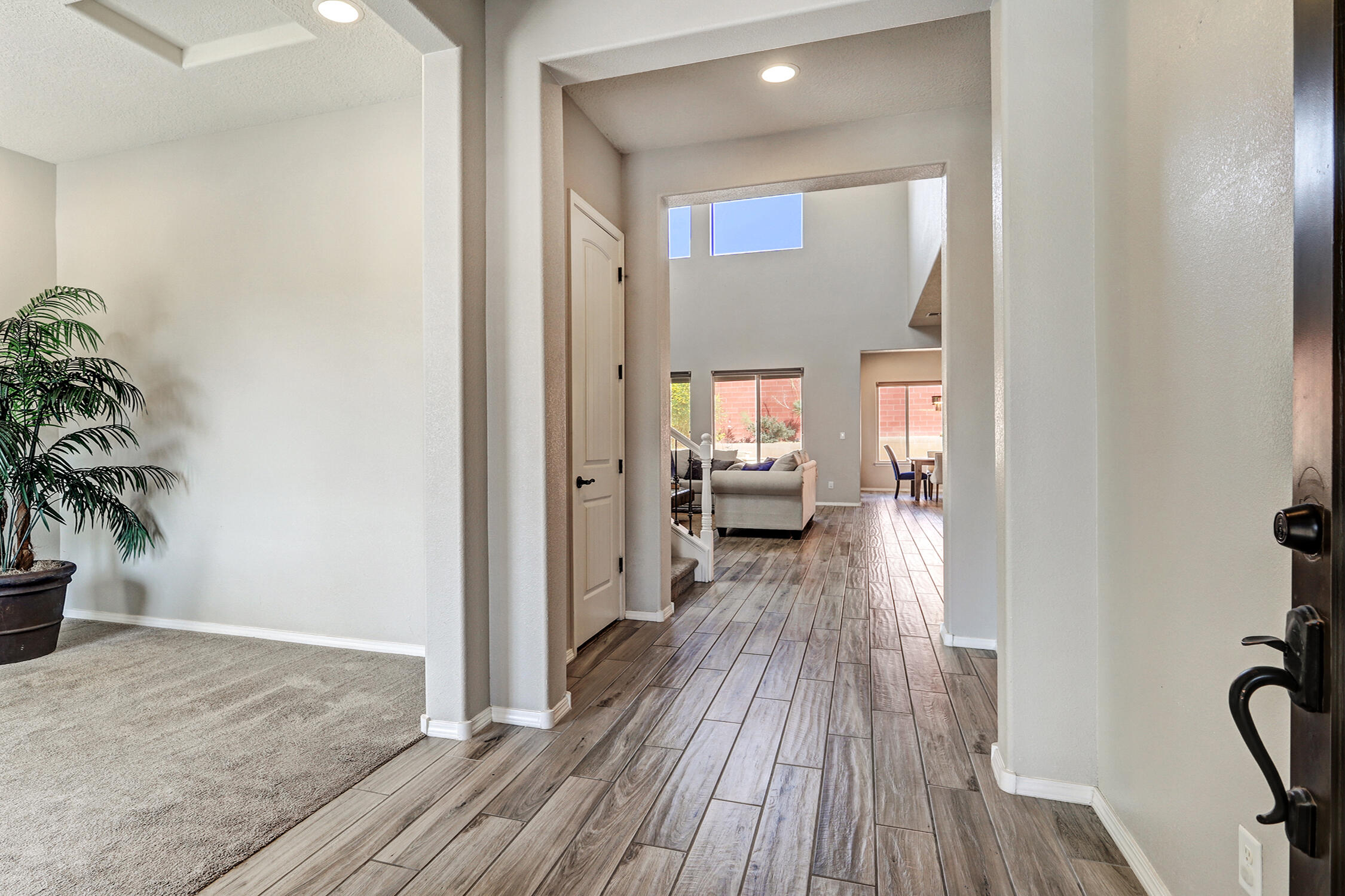 843 Mesa Roja Trail, Rio Rancho, New Mexico image 4