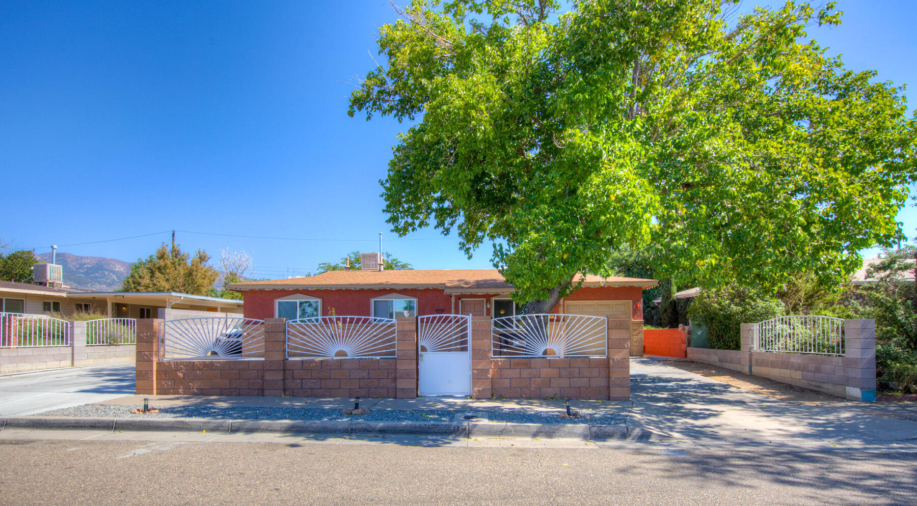 614 Grace Street, Albuquerque, New Mexico image 4