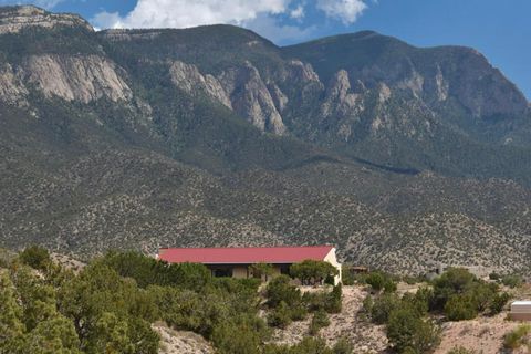 Homes For Sale - 33 Yucca Lane<br/> Placitas, NM 87043