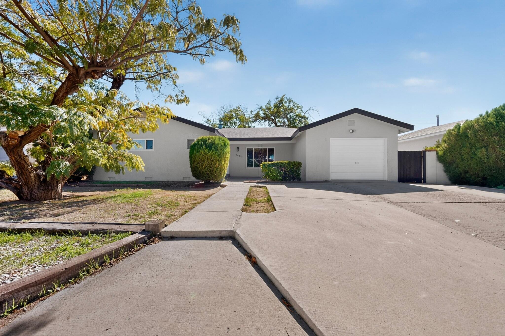 4016 Ponderosa Avenue NE