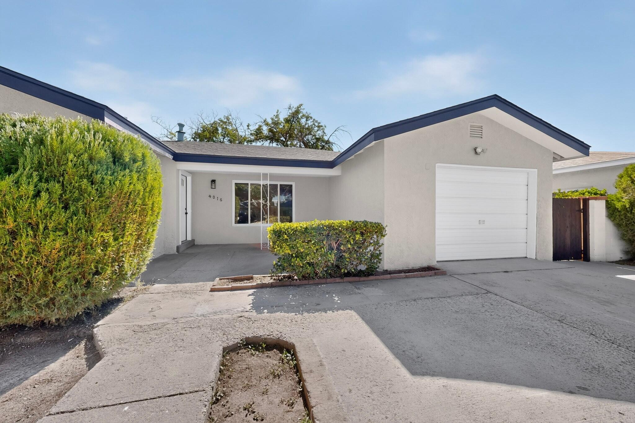4016 Ponderosa Avenue NE