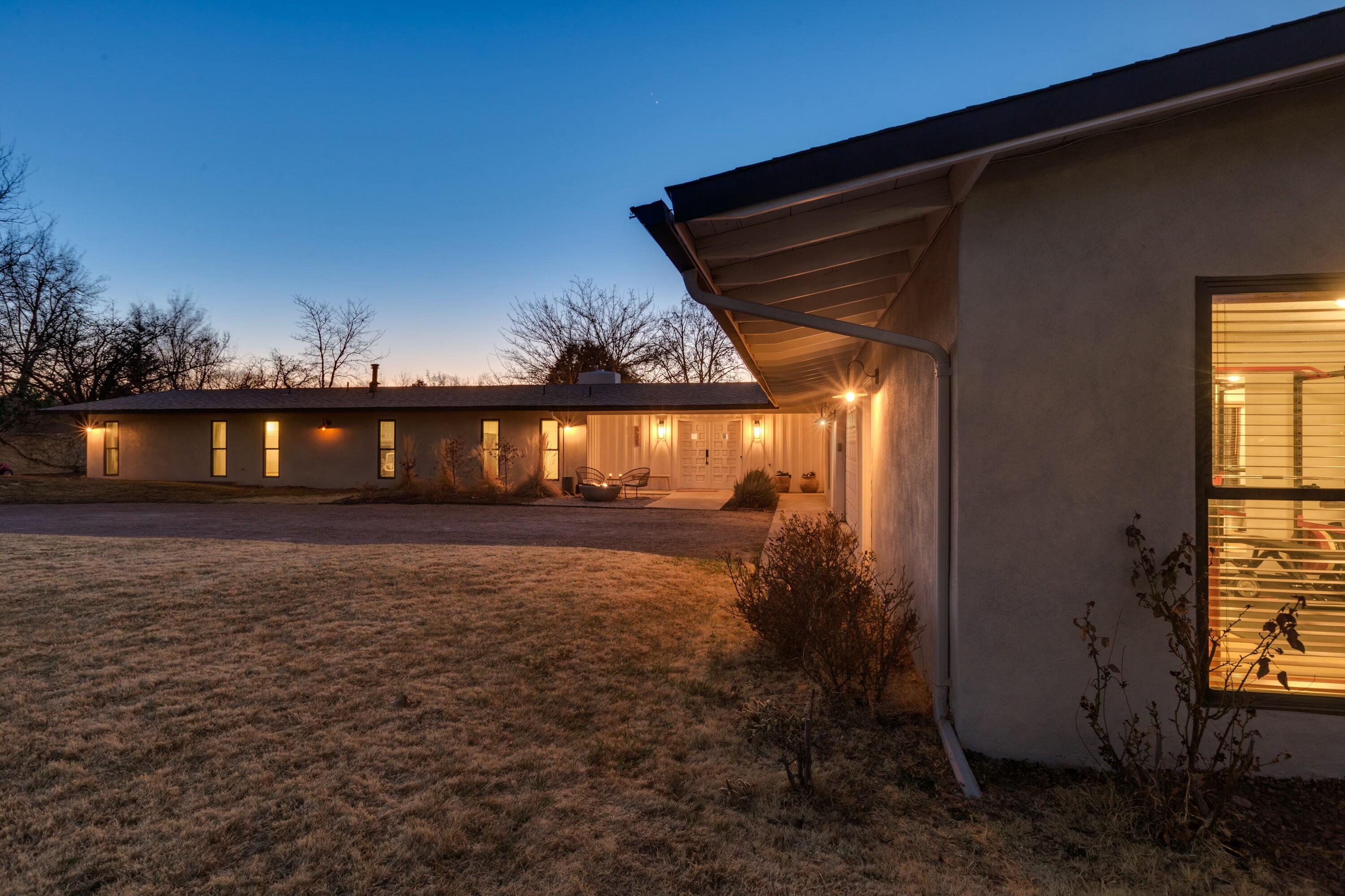 6505 Caballero Parkway, Los Ranchos, New Mexico image 8