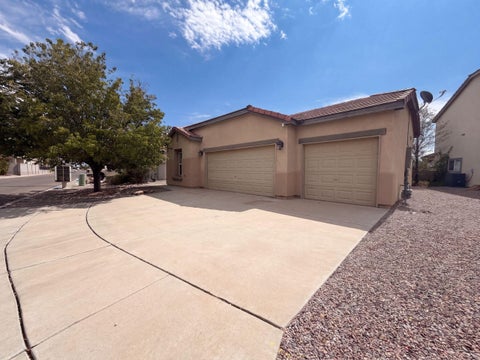 Homes For Sale - 696 Troon Drive<br/> Rio Rancho, NM 87124