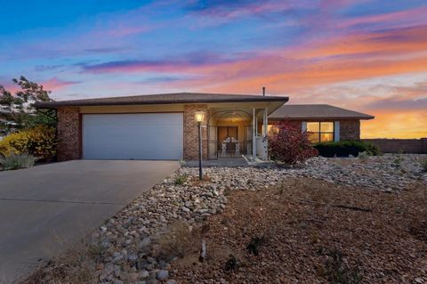 Photo of 4504 Quartz Drive NE, Rio Rancho, NM 87124 (MLS # 1102366)