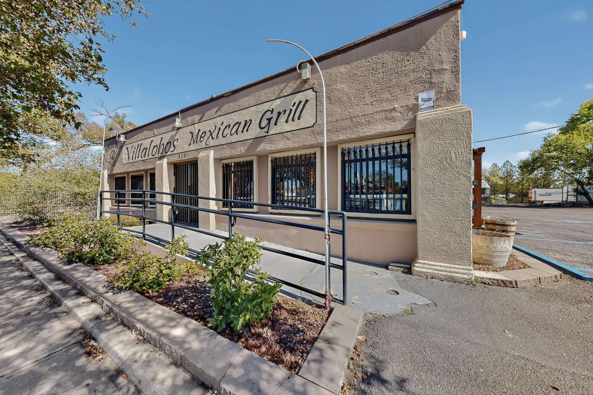 424 Isleta Boulevard SW