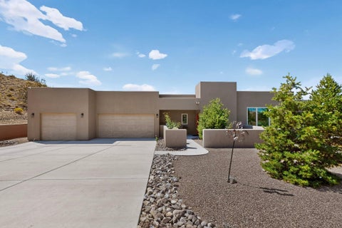 Photo of 17 Basketweaver Court, Placitas, NM 87043 (MLS # 1108663)