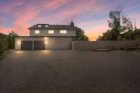 Photo of 7 Corte De Canoncito, Cedar Crest, NM 87008 (MLS # 1097314)