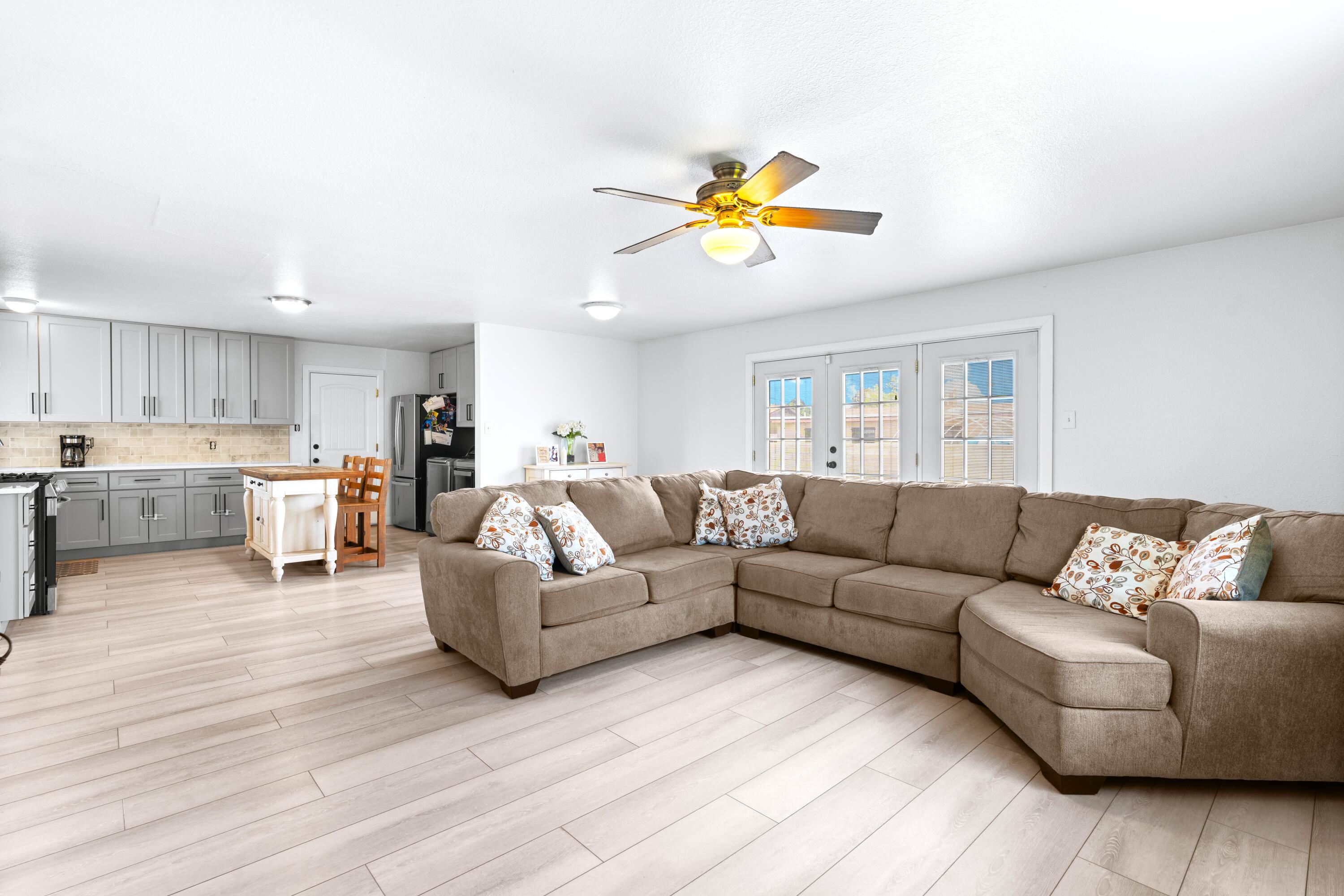 4509 Hilton Avenue, Albuquerque, New Mexico image 5