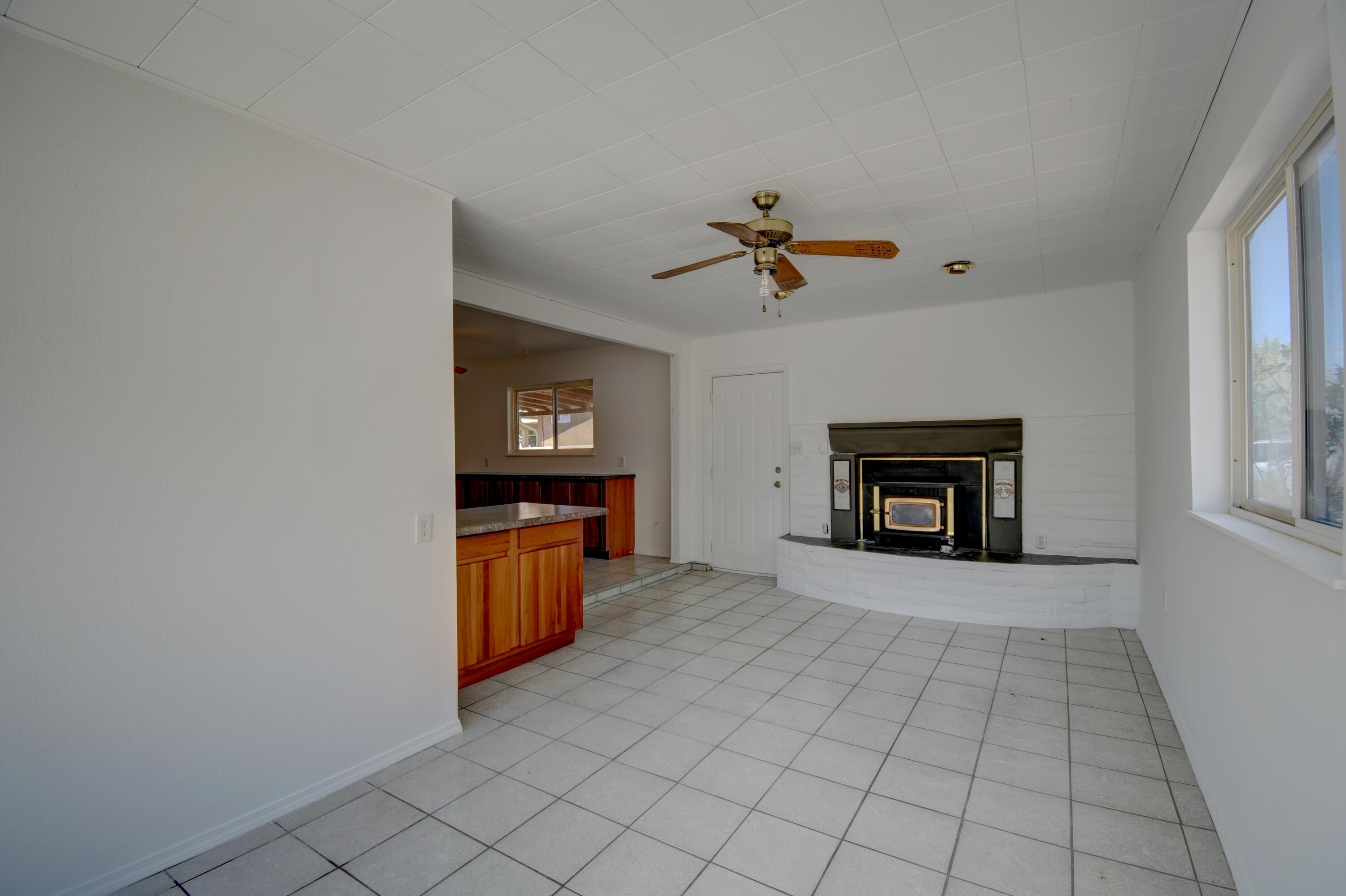 4725 Overland Street, Albuquerque, New Mexico image 5