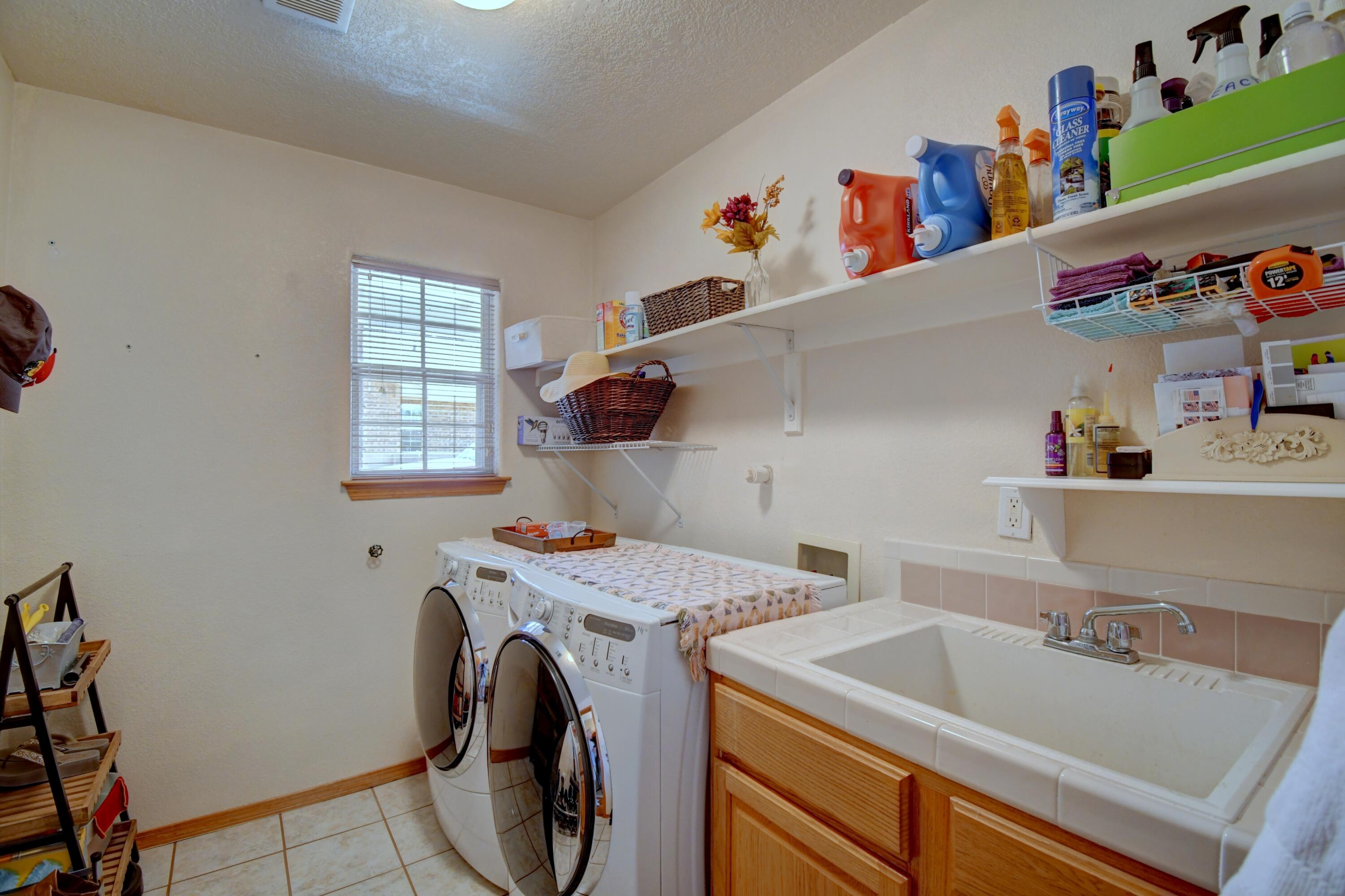 1218 Broadview Loop, Los Lunas, New Mexico image 18